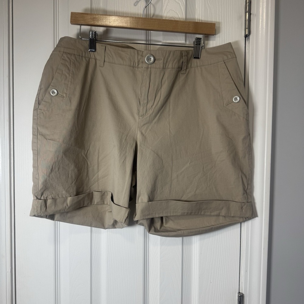 NWT Lane Bryant Mid Rise Short Chino Size 24 Khaki Flex Magic Waist Band
